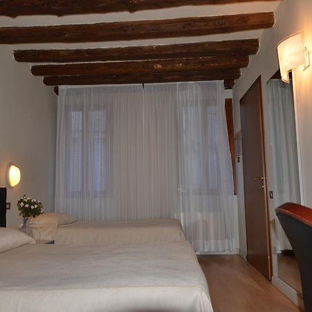 Piccolo Tiepolo Hotel Venice Exterior photo