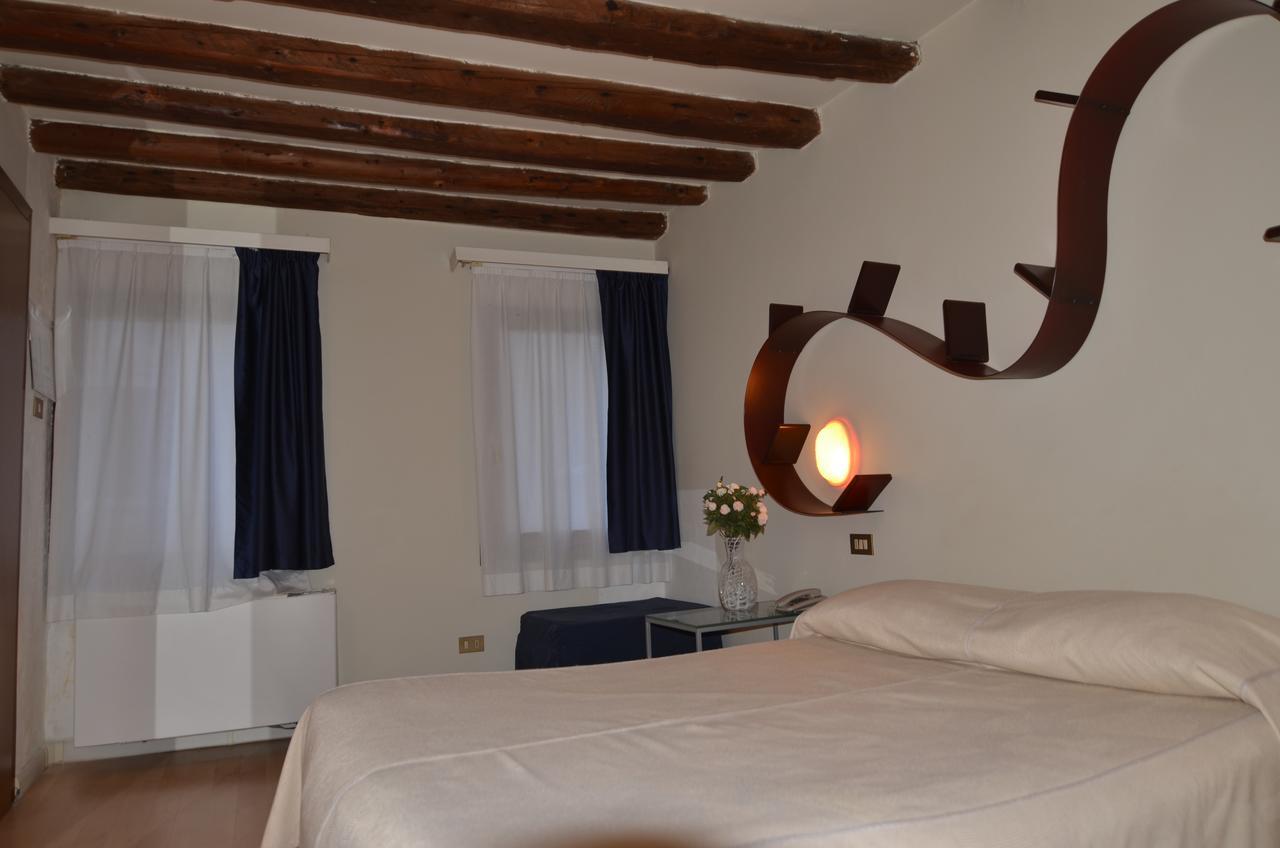 Piccolo Tiepolo Hotel Venice Exterior photo
