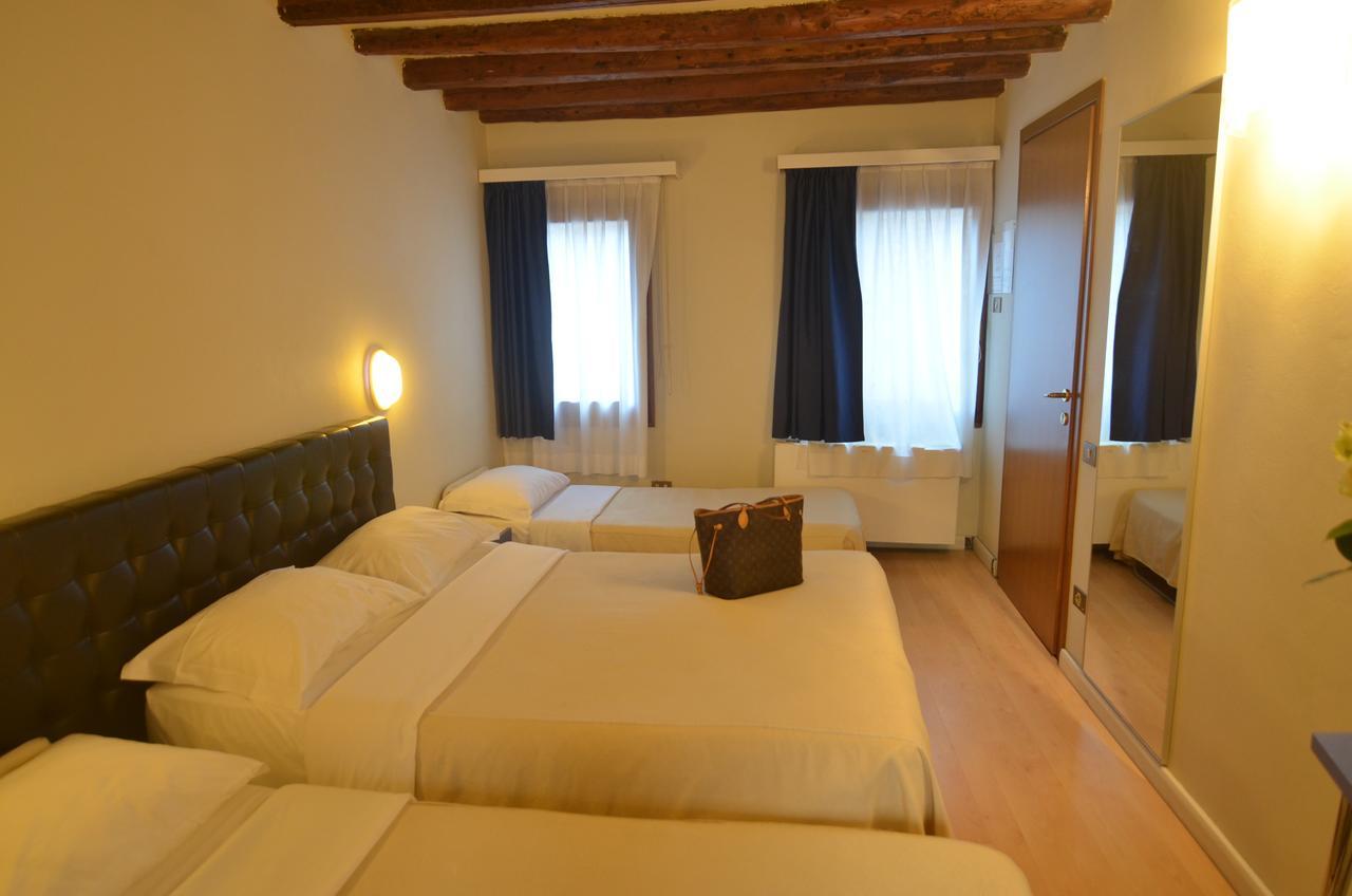 Piccolo Tiepolo Hotel Venice Exterior photo